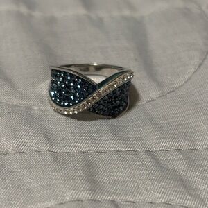Sparkling Silver and Blue Gemstone Ring Size 7